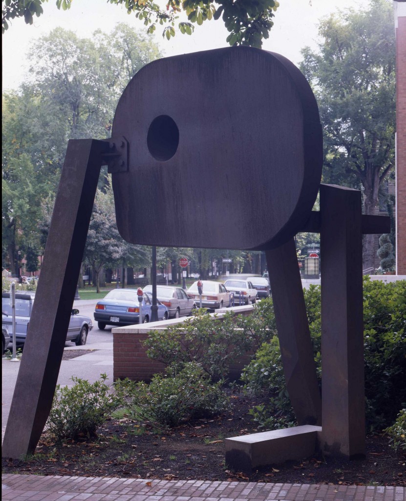 Lee Kelly, Arlie, 1978, steel, at Portland Art Museum. Museum Purchase: Helen Thurston Ayer Fund, Â© Lee Kelly